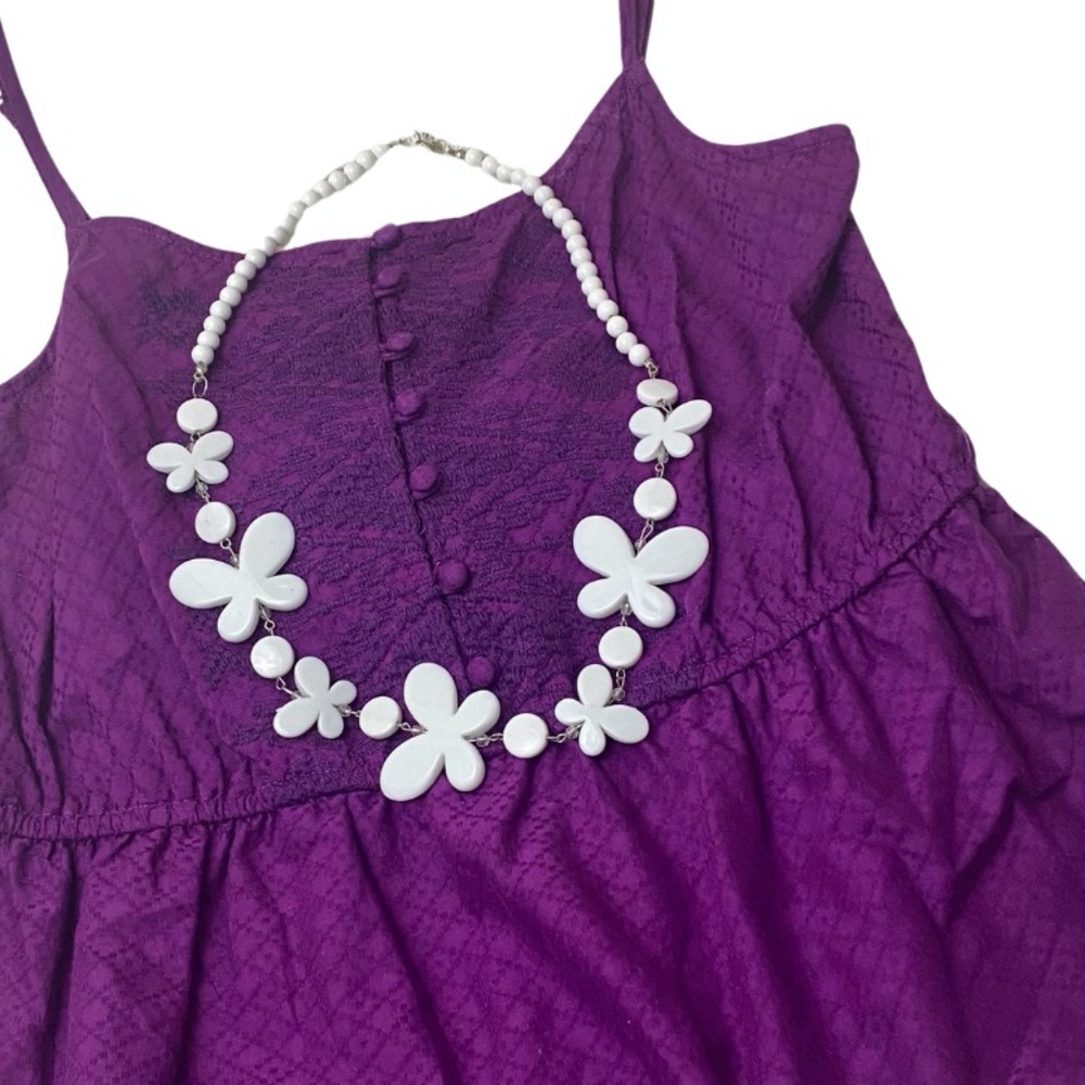 Lightweight White Necklace